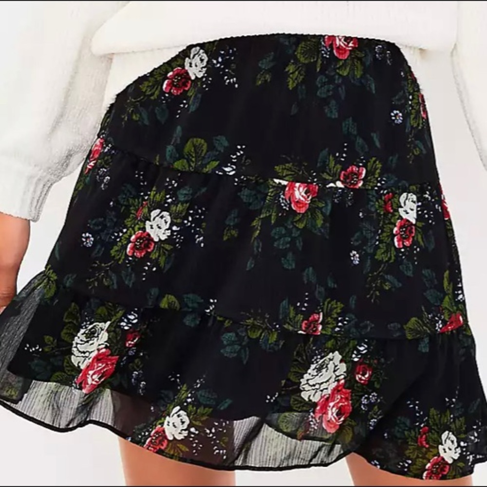 LOFT Floral Tiered Skirt - Size M - NEW